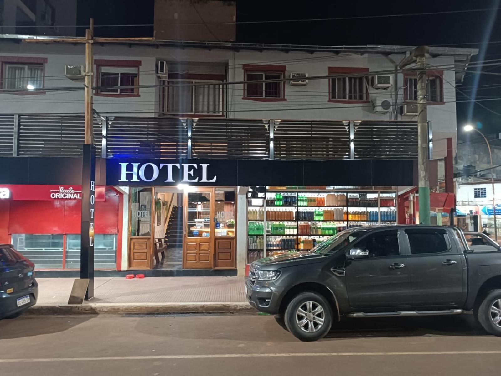 Hotel La Gran Manzana Puerto Iguazu Exterior photo
